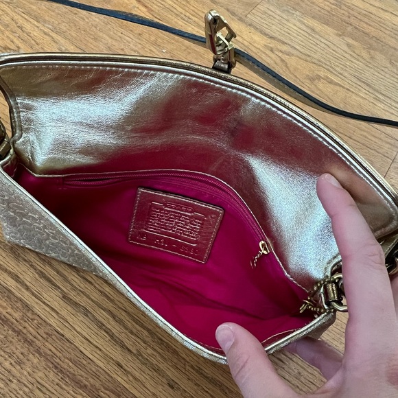 Coach baguette - Picture 4 of 5